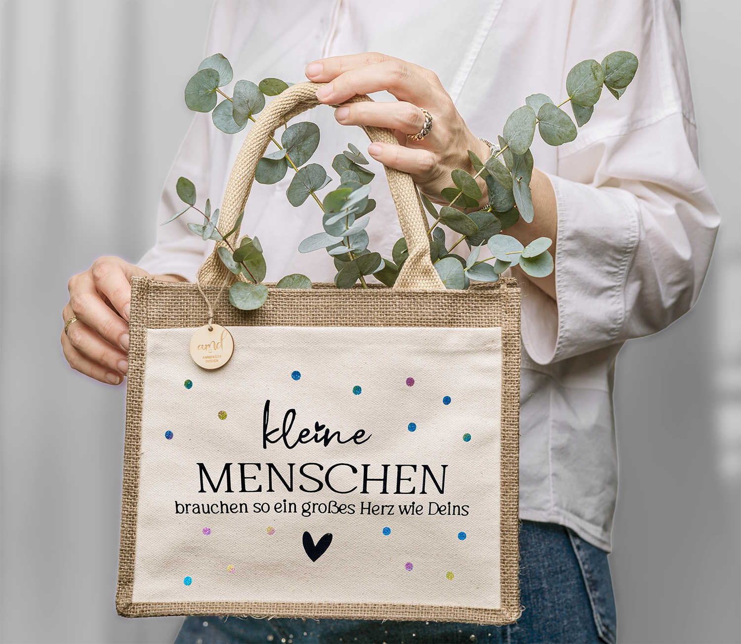 Kleine Menschen brauchen so große Herzen wie deins - Tasche personalisiert Namensdruck