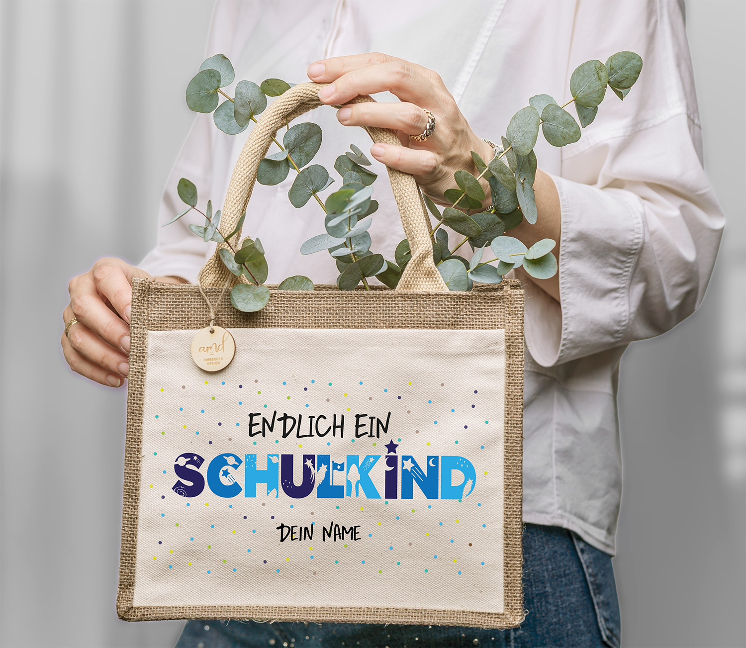 Personalisierbare Jute-Tasche „Endlich Schulkind“ – Motiv Astronaut & Wunschname