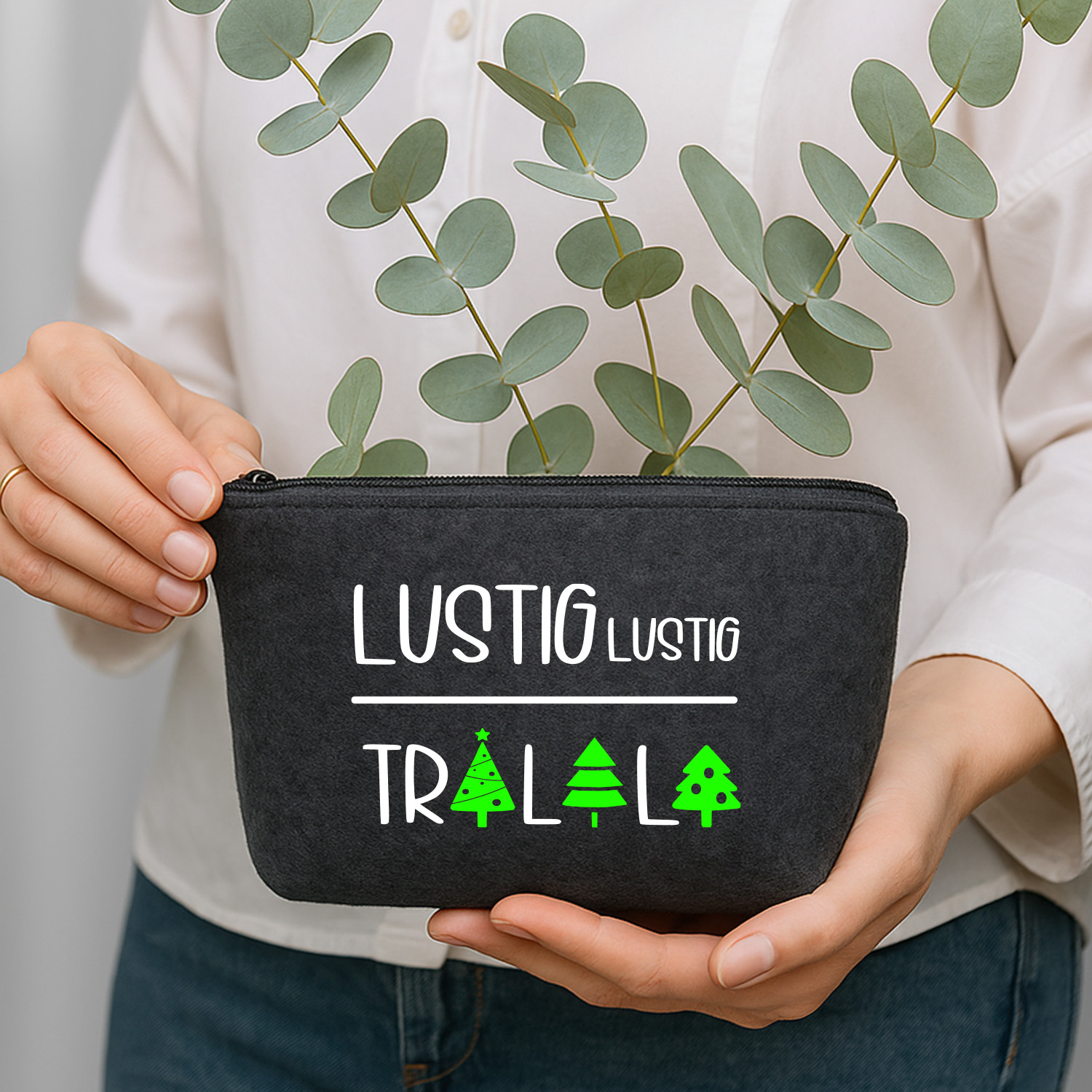 Kleine Filztasche - Geschenkidee zu Weihnachten Motiv "Lustig Lustig Tralalala" – Fröhlich und Individuell